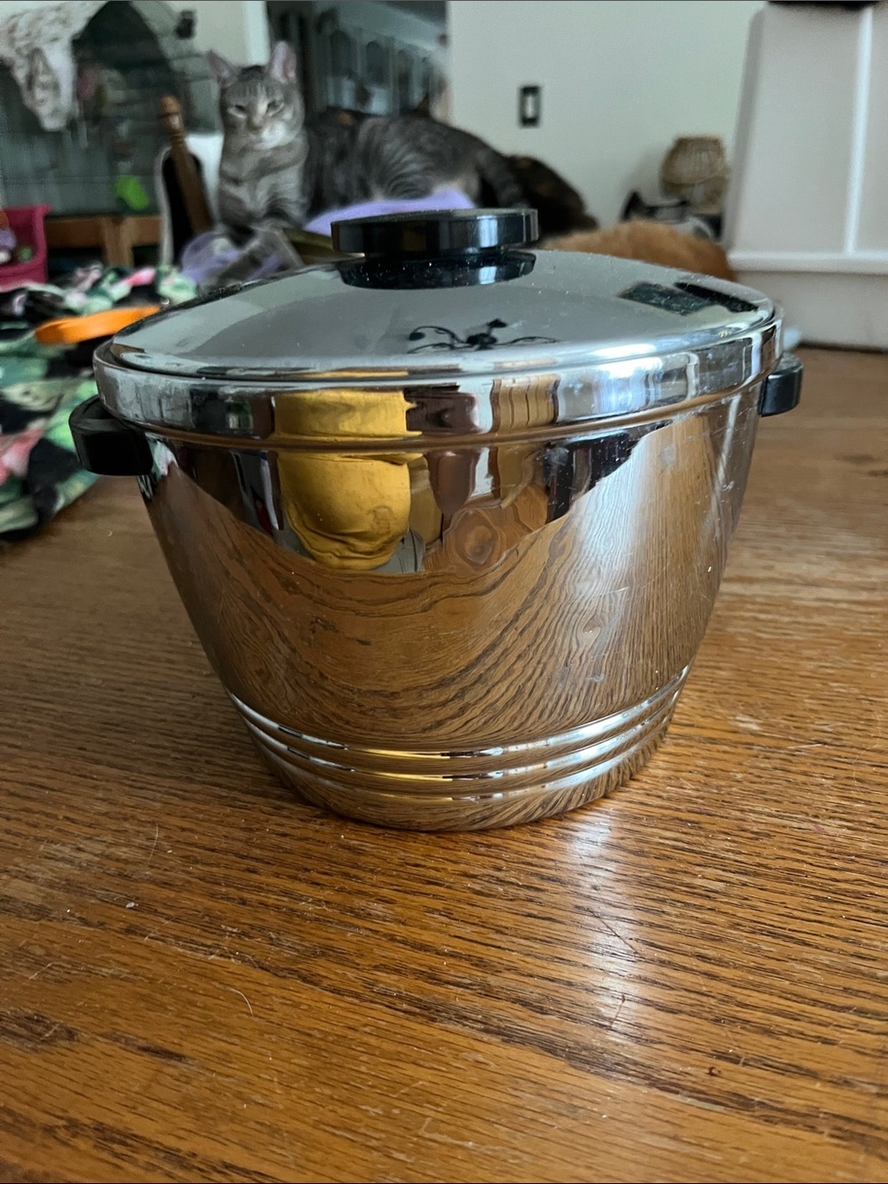 Vintage 1969 thermos brand ice bucket